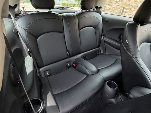 Used 2015 MINI Cooper 2-Door Hardtop FWD image 30