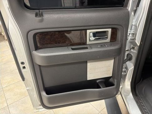 Used 2014 Ford F150 Platinum image 14