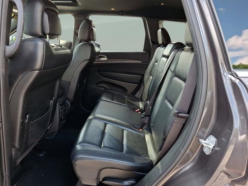 Certified 2019 Jeep Grand Cherokee Limited AWD/4WD image 8