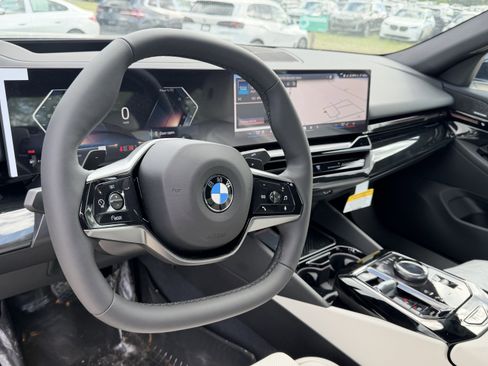 New 2026 BMW 530i xDrive w/ Premium Package AWD/4WD image 14