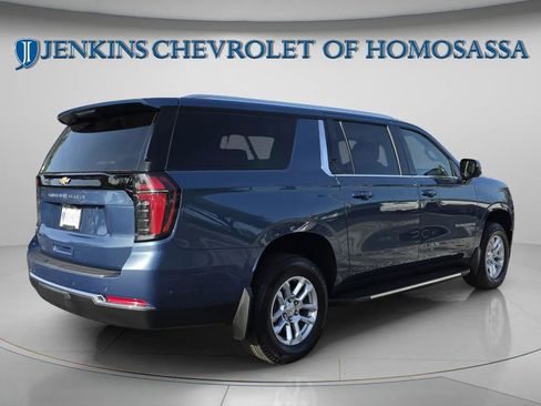 New 2026 Chevrolet Suburban LS w/ Max Trailering Package RWD image 5
