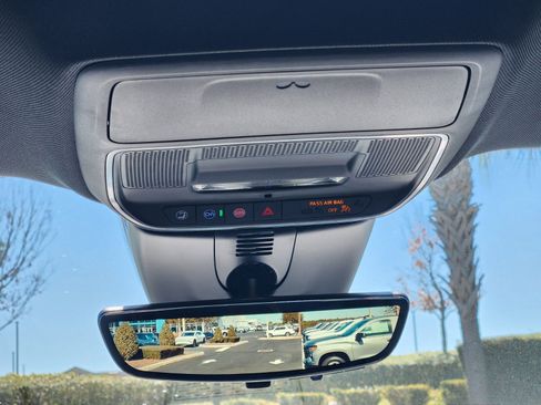 New 2026 Chevrolet Traverse RS image 10