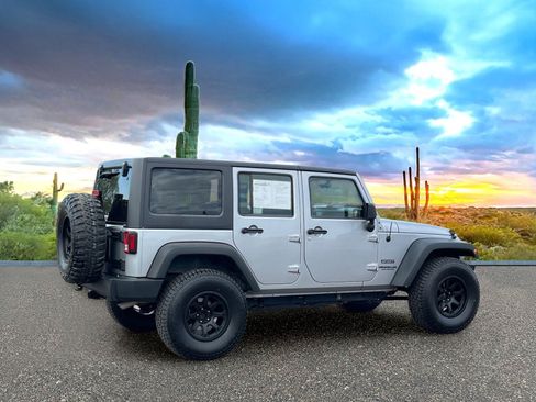 Used 2013 Jeep Wrangler Unlimited Sport AWD/4WD image 5