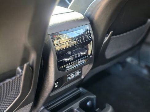 Used 2022 Jeep Grand Cherokee L Limited image 19