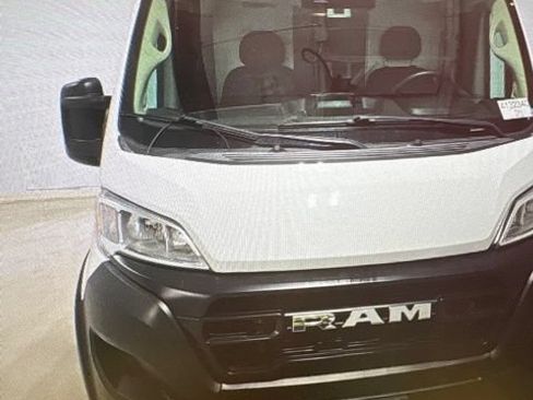 Used 2023 RAM ProMaster 2500 w/ Convenience Group FWD image 8