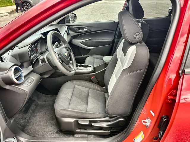 Used 2026 Chevrolet Trax LS FWD image 11