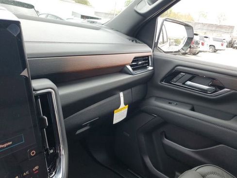 New 2026 GMC Yukon XL Denali w/ Sun & Power Step Package image 25