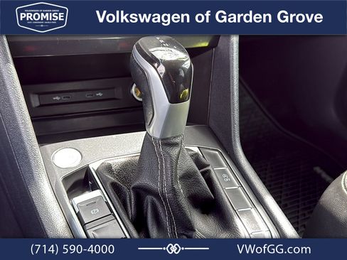 Used 2023 Volkswagen Tiguan SE FWD image 21