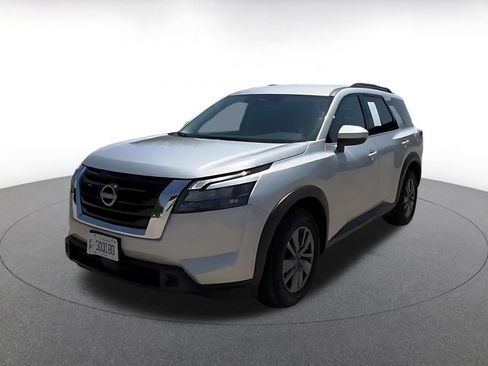 Used 2025 Nissan Pathfinder SV AWD/4WD image 7