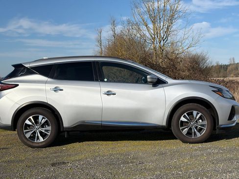 Used 2023 Nissan Murano SV image 3