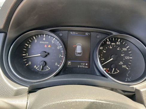 Used 2020 Nissan Rogue S FWD image 29