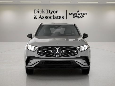 Used 2025 Mercedes-Benz GLC 300 GLC 300 image 33