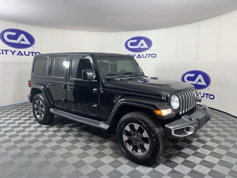Used 2018 Jeep Wrangler Unlimited Sahara w/ Dual Top Group AWD/4WD image 1