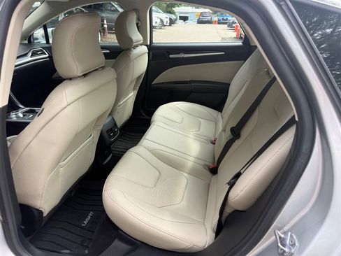 Used 2018 Ford Fusion Titanium AWD/4WD image 14