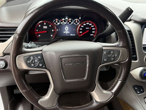 Used 2016 GMC Yukon XL Denali w/ Open Road Package AWD/4WD image 17