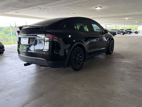 Used 2018 Tesla Model X 75D AWD/4WD image 8