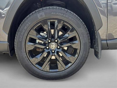 Used 2024 Toyota RAV4 XLE Premium AWD/4WD image 24