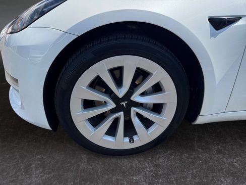 Used 2023 Tesla Model 3 Standard Range RWD image 14
