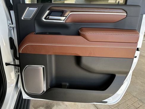 New 2026 GMC Sierra 3500 Denali Ultimate AWD/4WD image 36