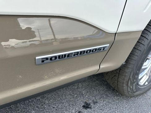 New 2025 Ford F150 King Ranch w/ FX4 Off-Road Package image 24