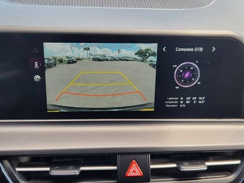 Used 2025 Kia Seltos S FWD image 17