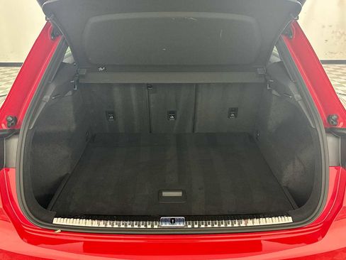 Certified 2023 Audi Q3 2.0T Premium w/ Black Optic Sport Package image 24