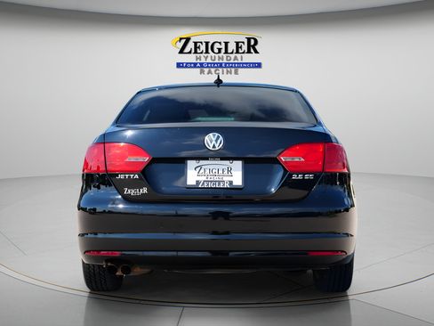 Used 2012 Volkswagen Jetta SE FWD image 6