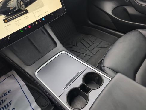 Used 2023 Tesla Model 3 Standard Range image 24