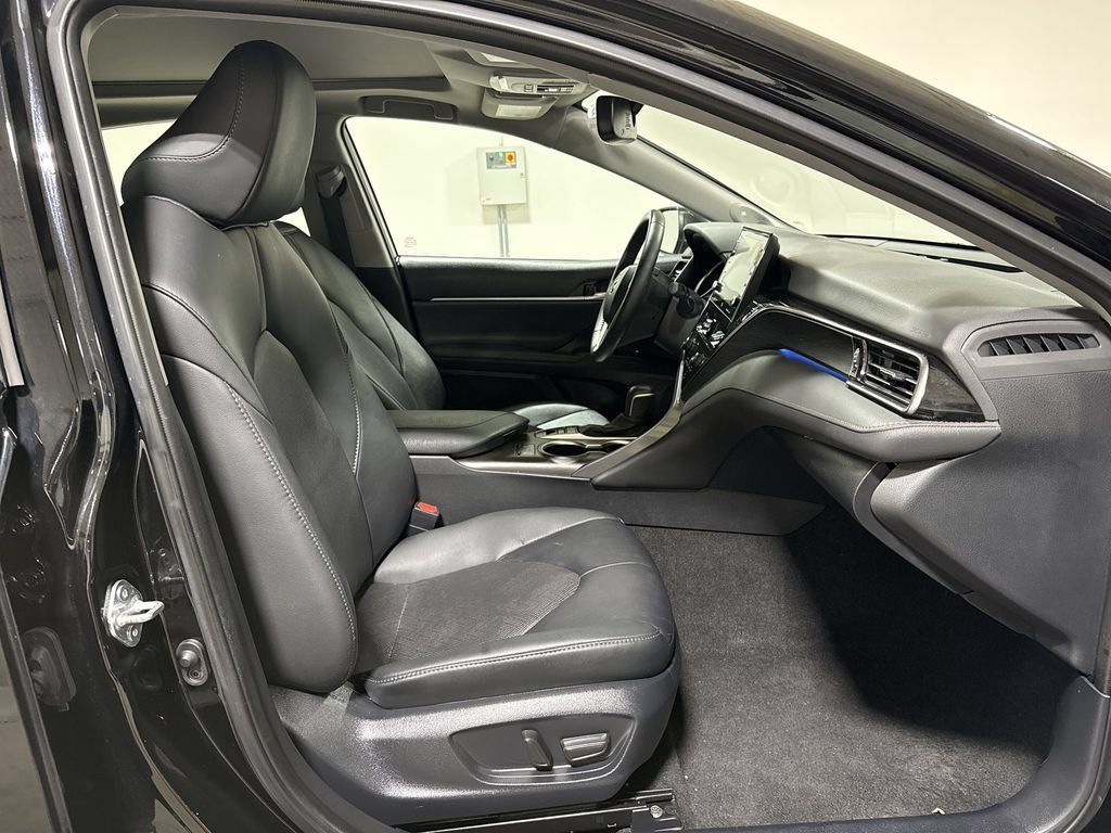 Used 2023 Toyota Camry XLE FWD image 22
