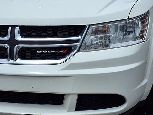 Used 2019 Dodge Journey SE FWD image 27