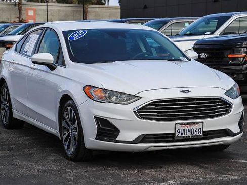 Certified 2020 Ford Fusion SE AWD/4WD image 3