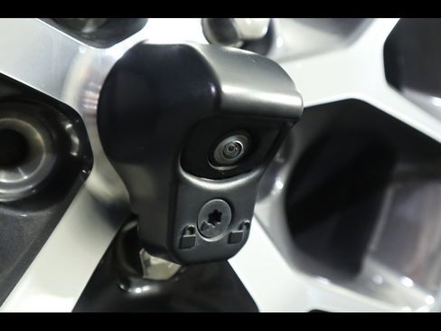 Used 2024 Jeep Wrangler Sport S image 15