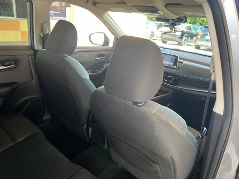Used 2021 Nissan Rogue SV AWD/4WD image 14