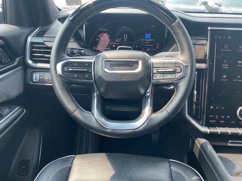 Used 2024 GMC Acadia Denali w/ Super Cruise Package AWD/4WD image 5