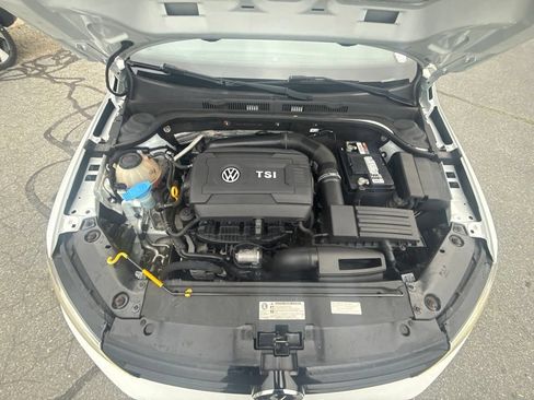 Used 2018 Volkswagen Jetta Sport FWD image 10