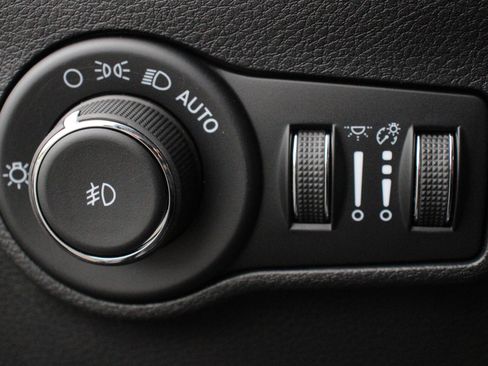 New 2026 Jeep Compass Trailhawk AWD/4WD image 11