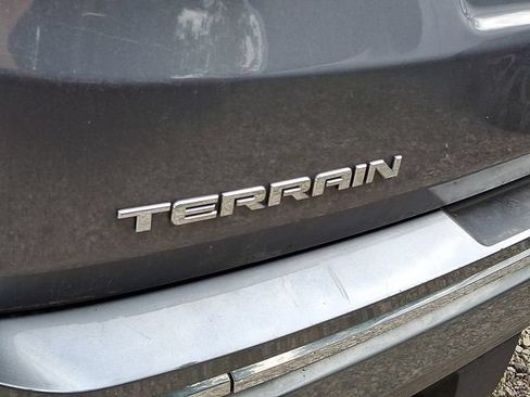 Used 2020 GMC Terrain Denali w/ LPO, Floor Liner Package FWD image 9