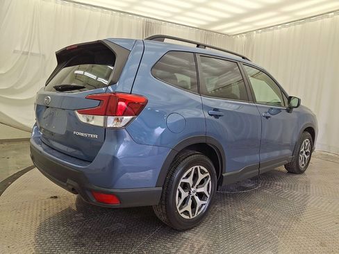 Used 2020 Subaru Forester Premium image 25