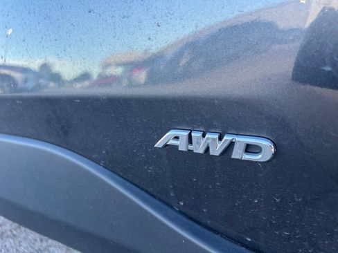 Used 2025 Toyota RAV4 LE AWD/4WD image 7