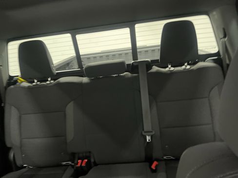 Used 2024 Chevrolet Silverado 1500 LT w/ Z71 Off-Road Package image 11