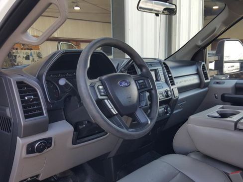 Used 2019 Ford F250 XL w/ XL Value Package image 11