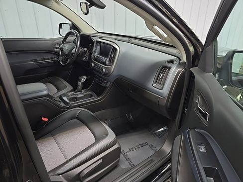 Used 2022 Chevrolet Colorado Z71 image 15