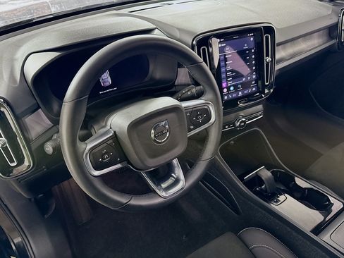 Used 2023 Volvo C40 P8 Recharge Plus image 12