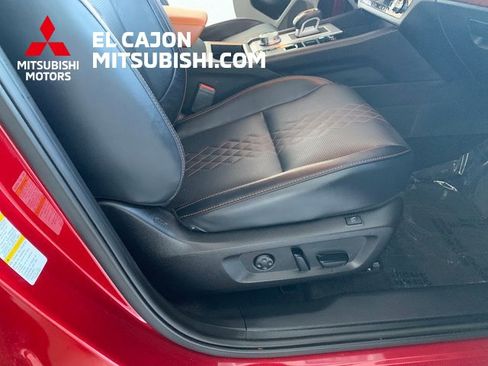 Used 2025 Mitsubishi Outlander SEL image 25