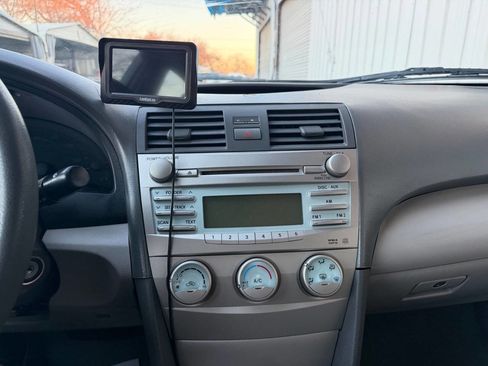 Used 2007 Toyota Camry LE image 10