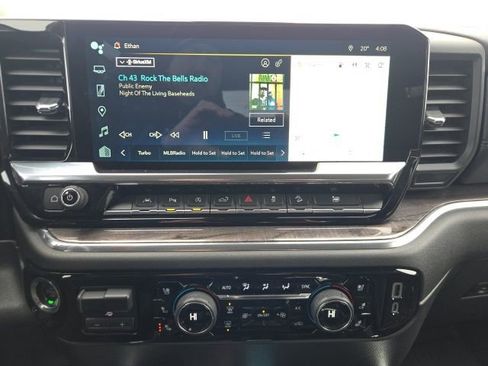 Used 2022 Chevrolet Silverado 1500 LTZ image 31