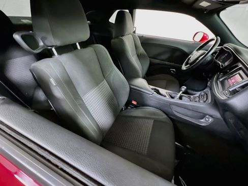 Used 2016 Dodge Challenger R/T w/ Blacktop Package RWD image 25