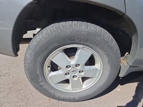 Used 2002 MAZDA Tribute ES image 4