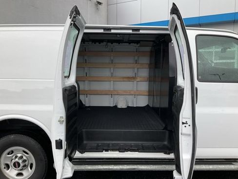 Used 2024 GMC Savana 2500 w/ Driver Convenience Package RWD image 16