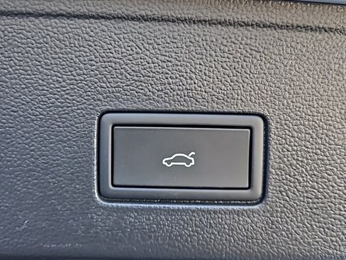 New 2026 Volkswagen Atlas Cross Sport SEL image 20